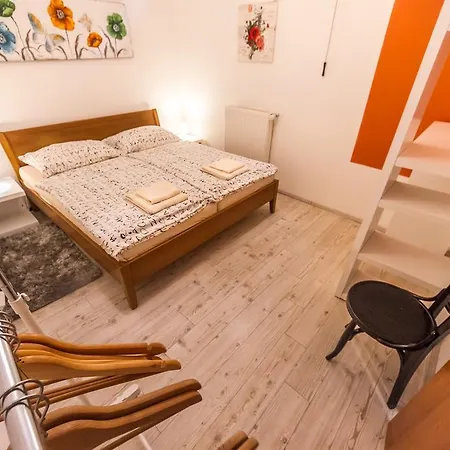 Oh & Gostinjska kuća 3*
