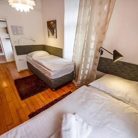 Oh & Gostinjska kuća 3*