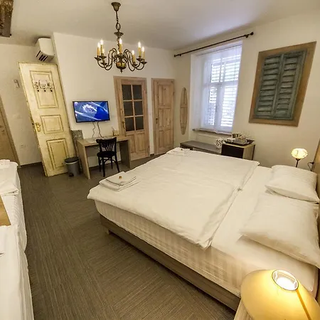 Oh & Guest house