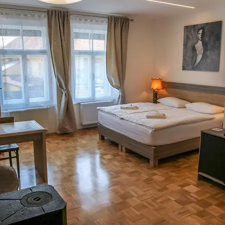 Oh & Gostinjska kuća