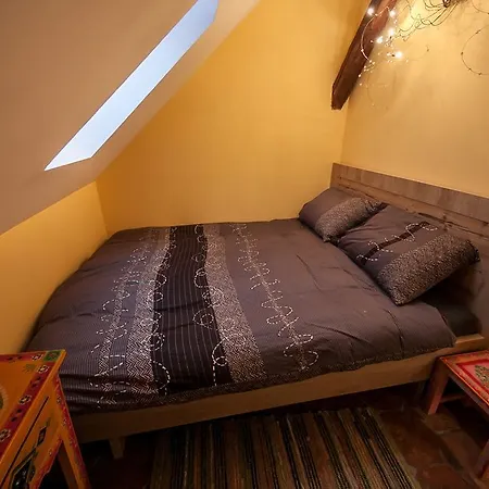 Oh & Hiša za goste 2*